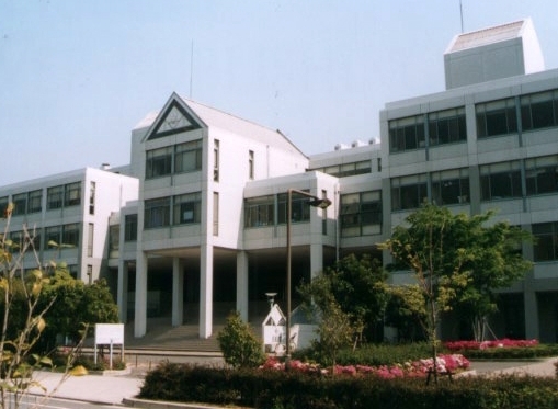 캐나디안 아카데미 고베 롯코아일랜드 캠퍼스 본관